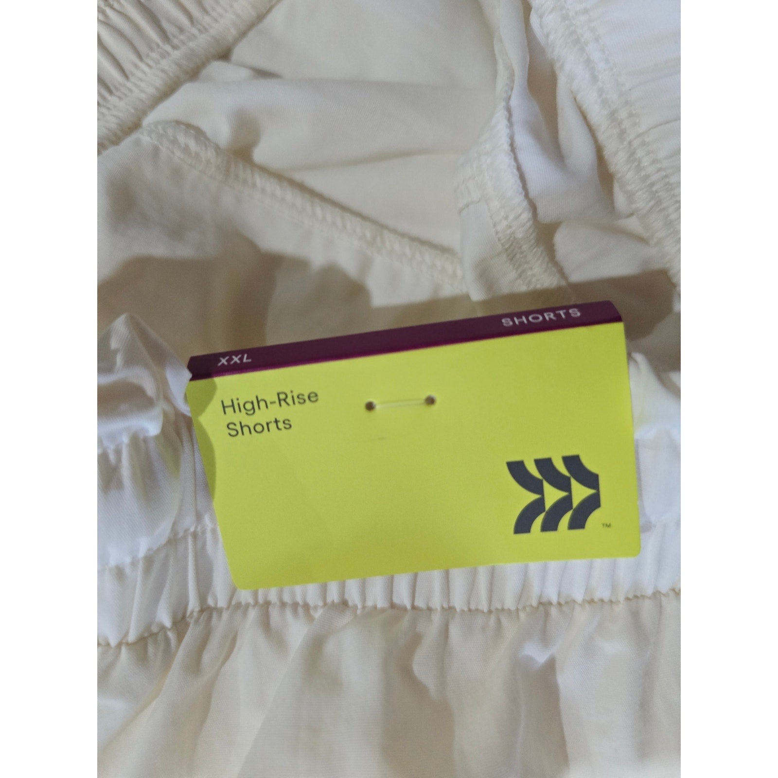 All in Motion Women’s Off-White Resort Shorts – New With Tags (XXL)