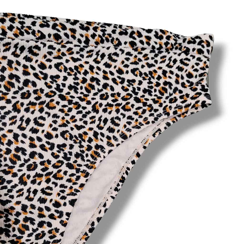 Xhilaration Juniors High-Leg High-Waist Animal Print Bikini Bottoms – 24W/26W