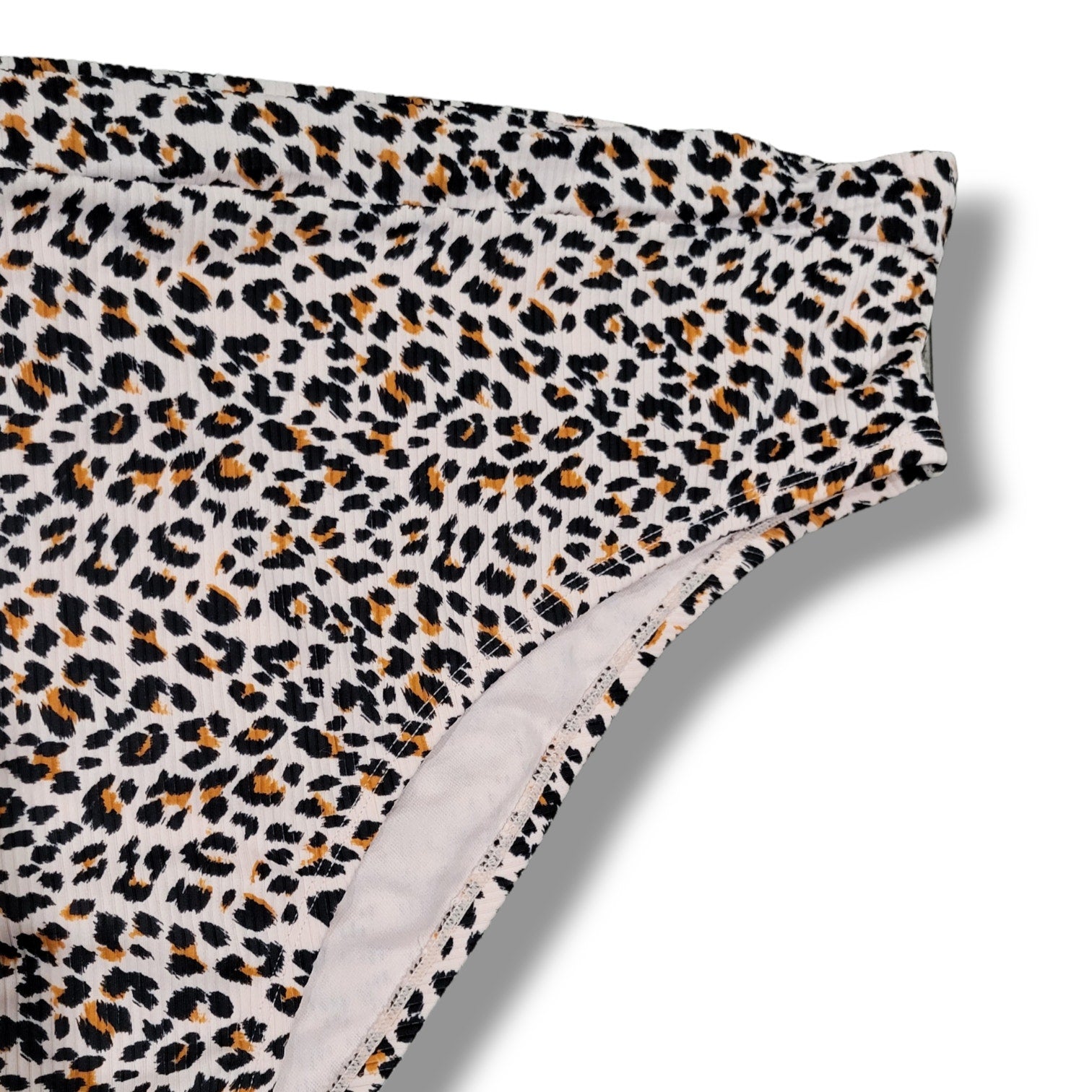 Xhilaration Juniors High-Leg High-Waist Animal Print Bikini Bottoms – 24W/26W