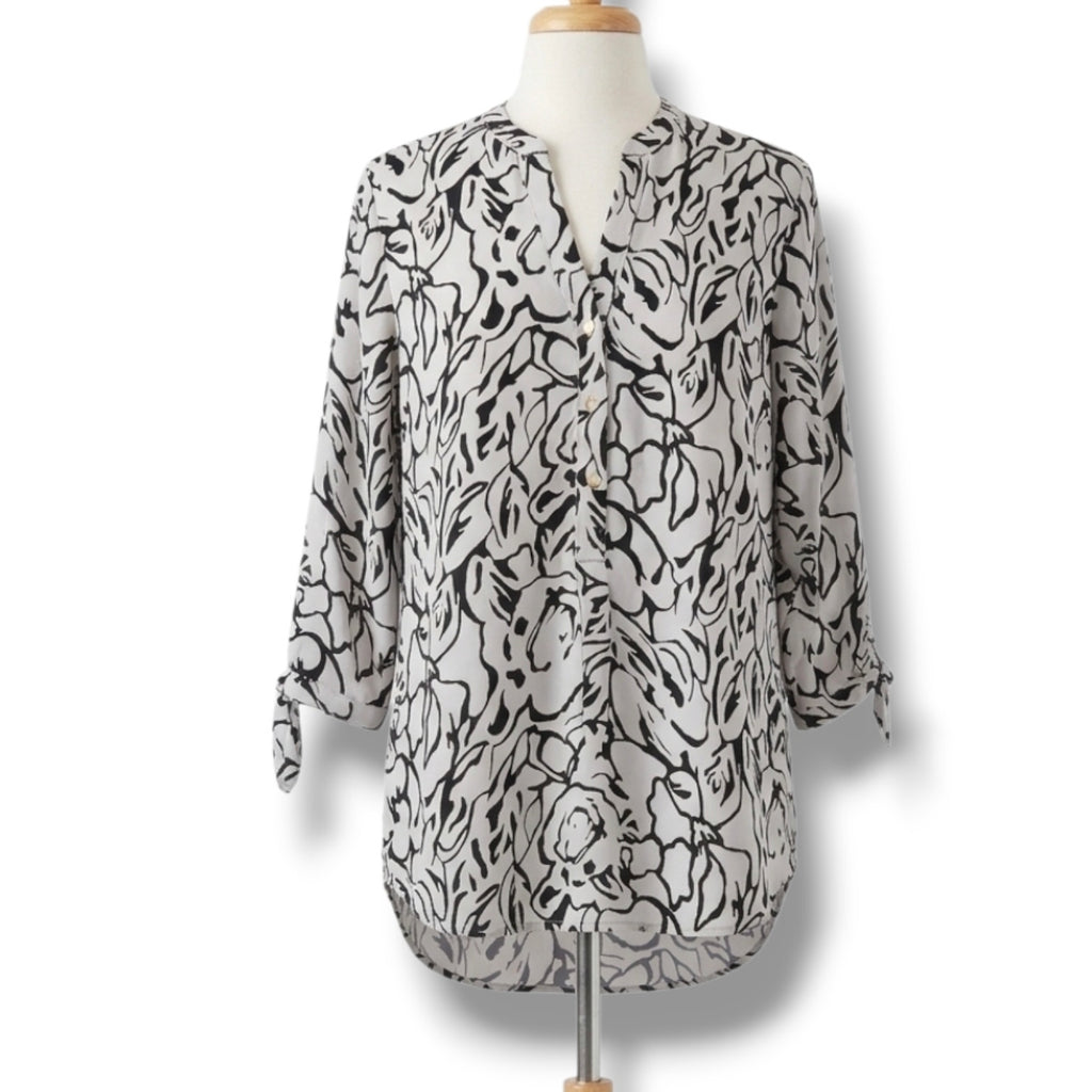 Ivanka Trump women’s Black & White Abstract Floral Tunic Blouse - small