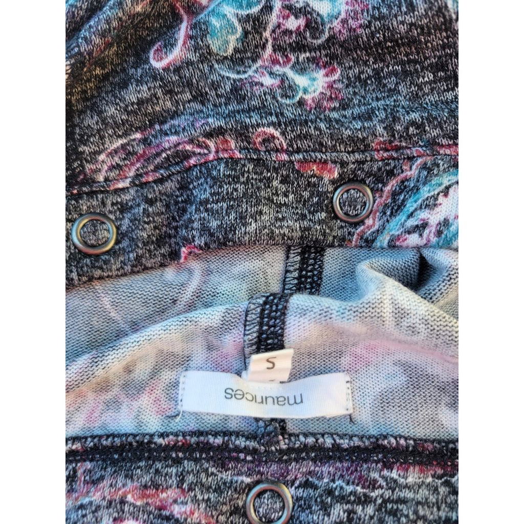 Maurices Women’s Snap Shoulder Paisley Blouse Top Gray Pink Blue – Size Small