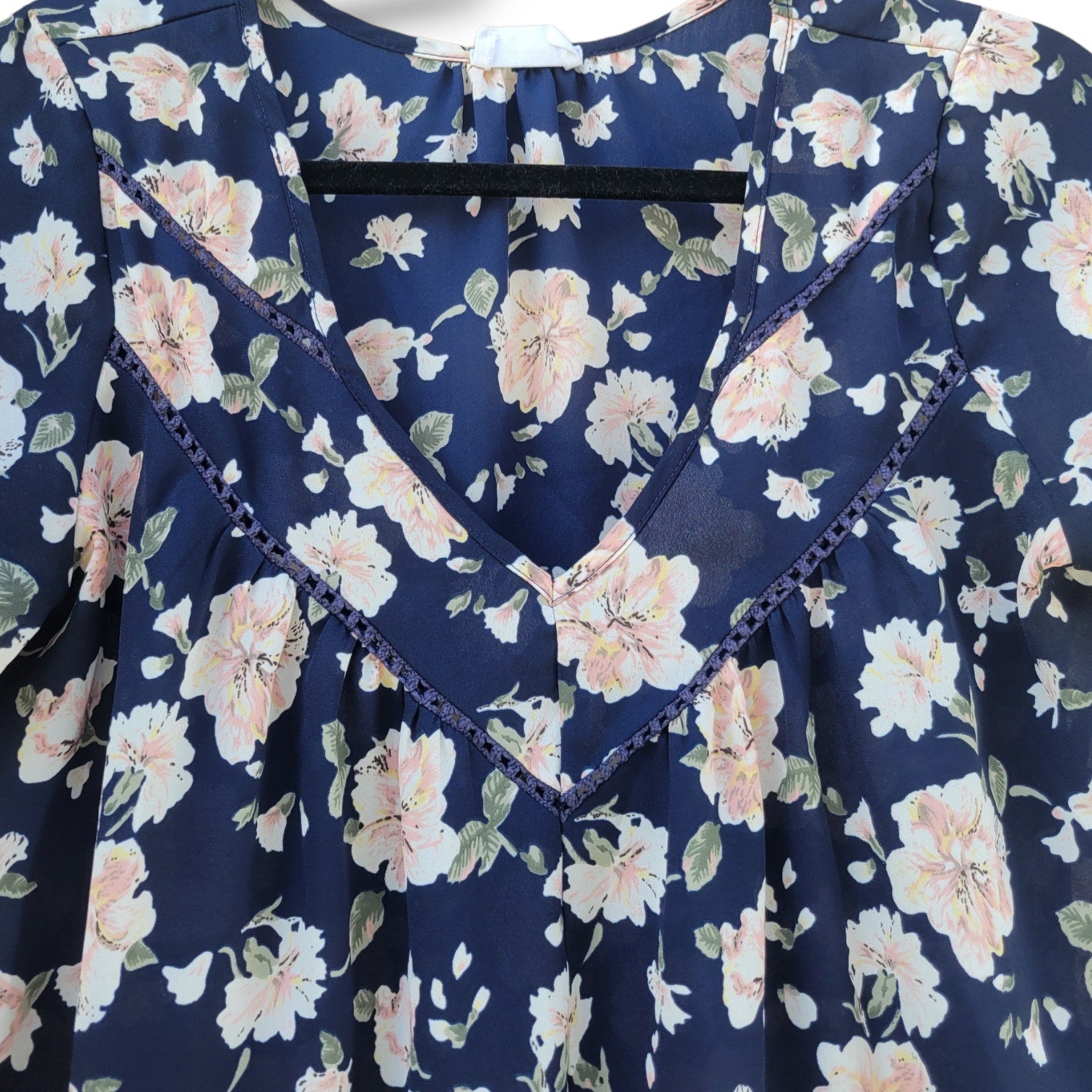 Sienna Sky Women’s Blue Floral Short Sleeve Blouse – Size Small, Polyester