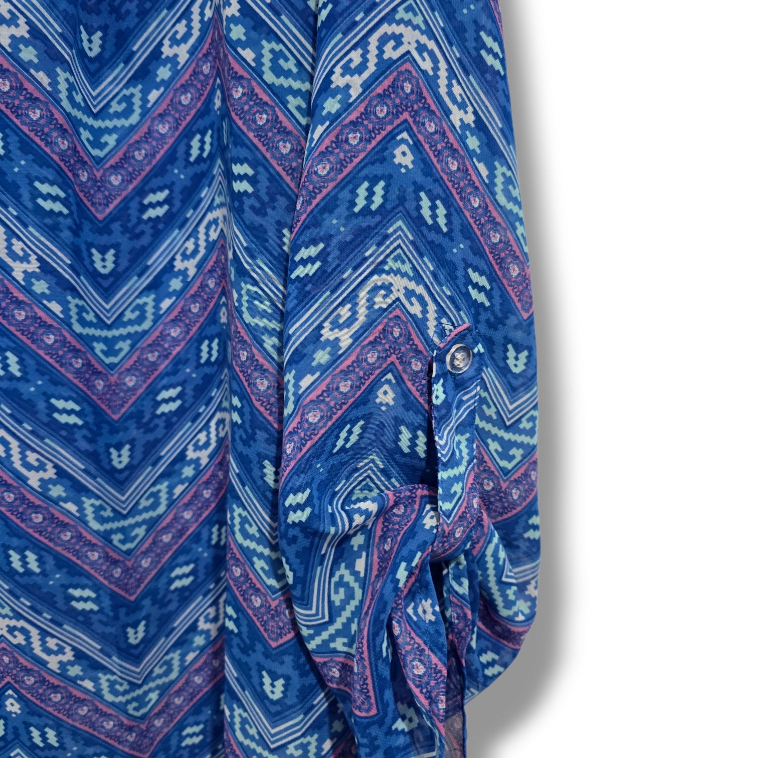 Derek Heart Women’s Medium Blue Chevron V-Neck Semi Sheer Long Sleeve Blouse