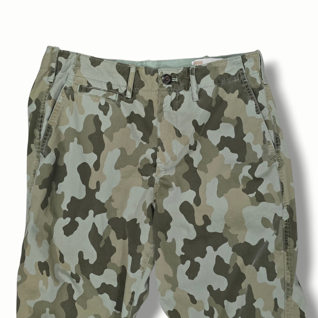 GAP Women’s High Rise Camo Girlfriend Chino Pants Size 6
