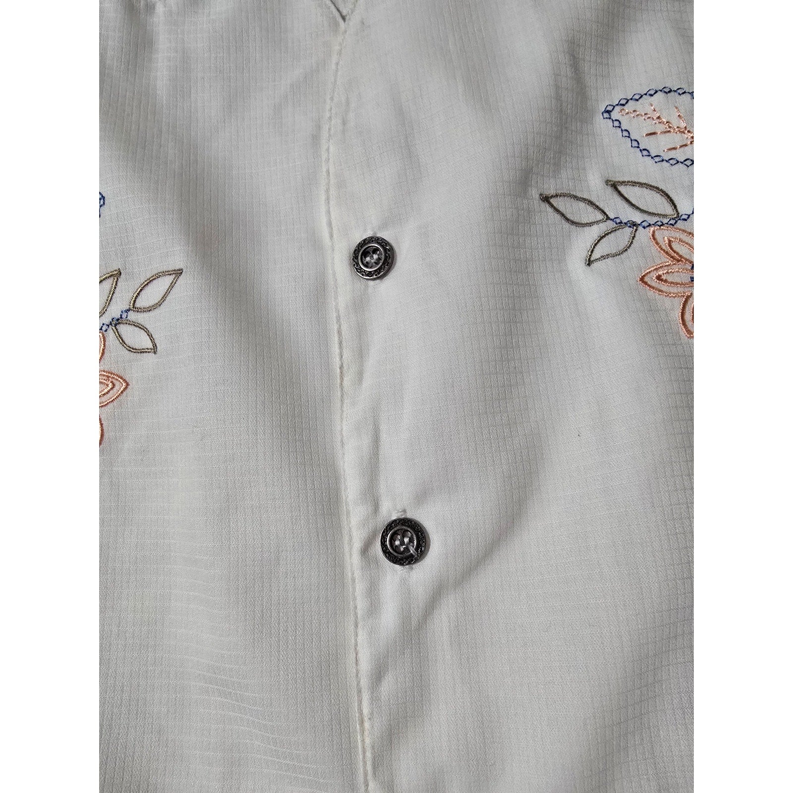 Sarah Bentley Ivory Floral Embroidered Button-Down Blouse NWT – Size XL
