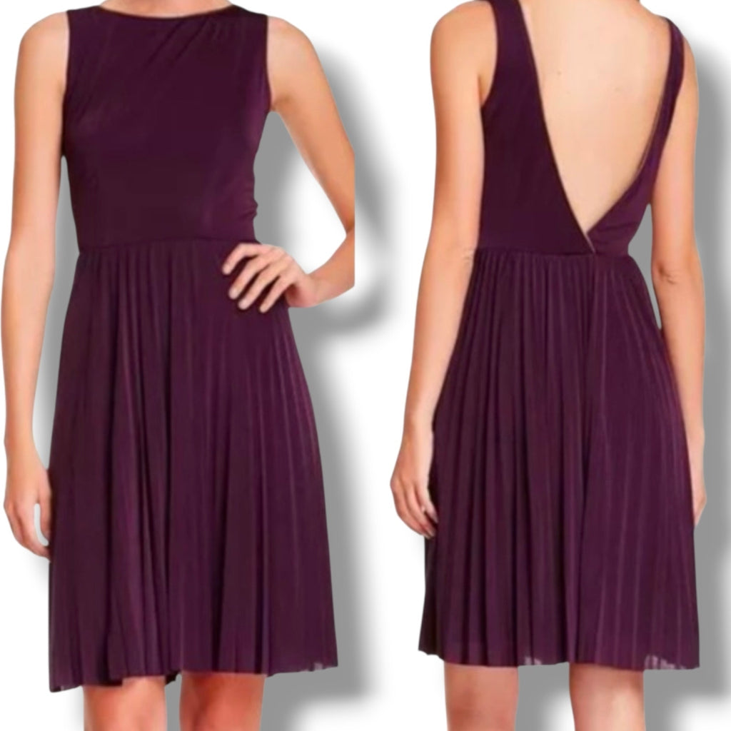 BETSEY JOHNSON Zipper Trim Detail Backless Retro Style Grape Dress Sz 8