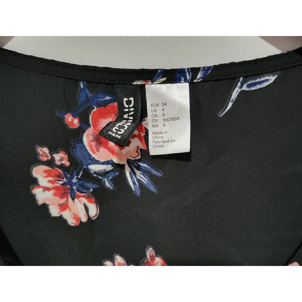Divided by H&M Black Floral Lace-Up Smocked Blouse – Size 4 gently used