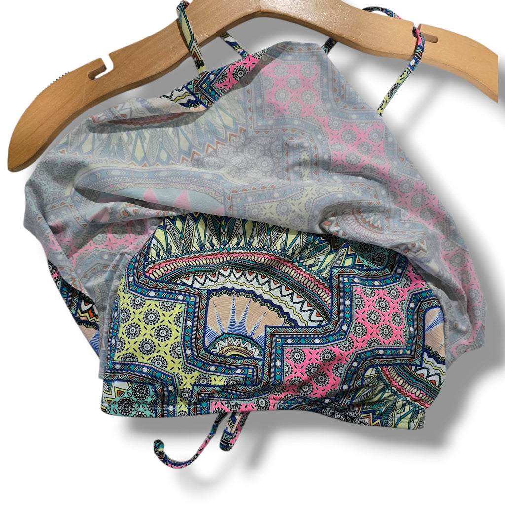 a.n.a A New Approach Women’s Flounce Swim Top Beaded Detail Padded Size 4