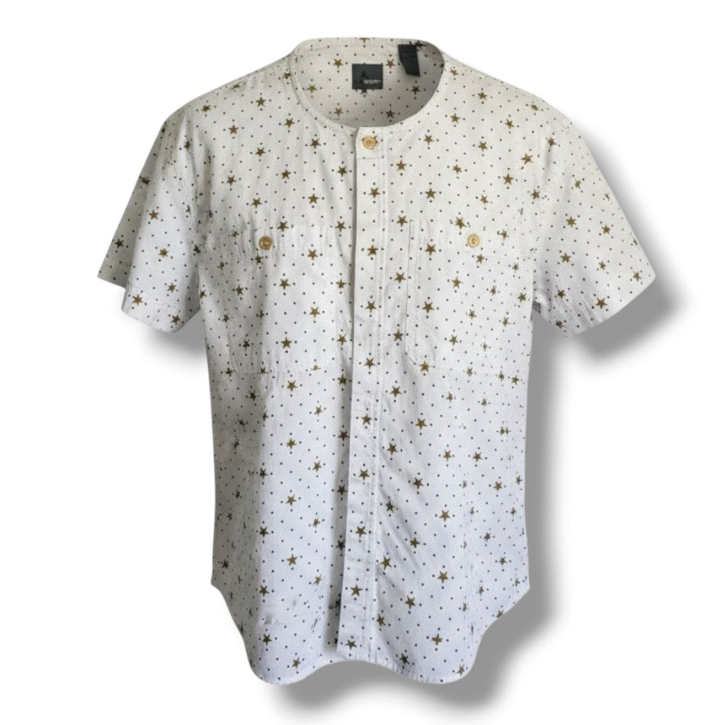 Lizwear Men's Short Sleeve Button-Down Gold Star Print small