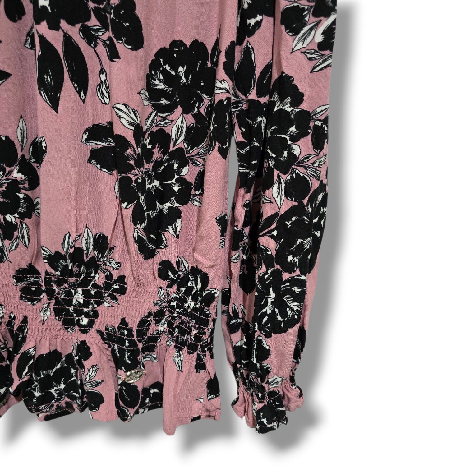 Adrienne Vittadini Pink Floral Smocked Long Sleeve Blouse – Size Large