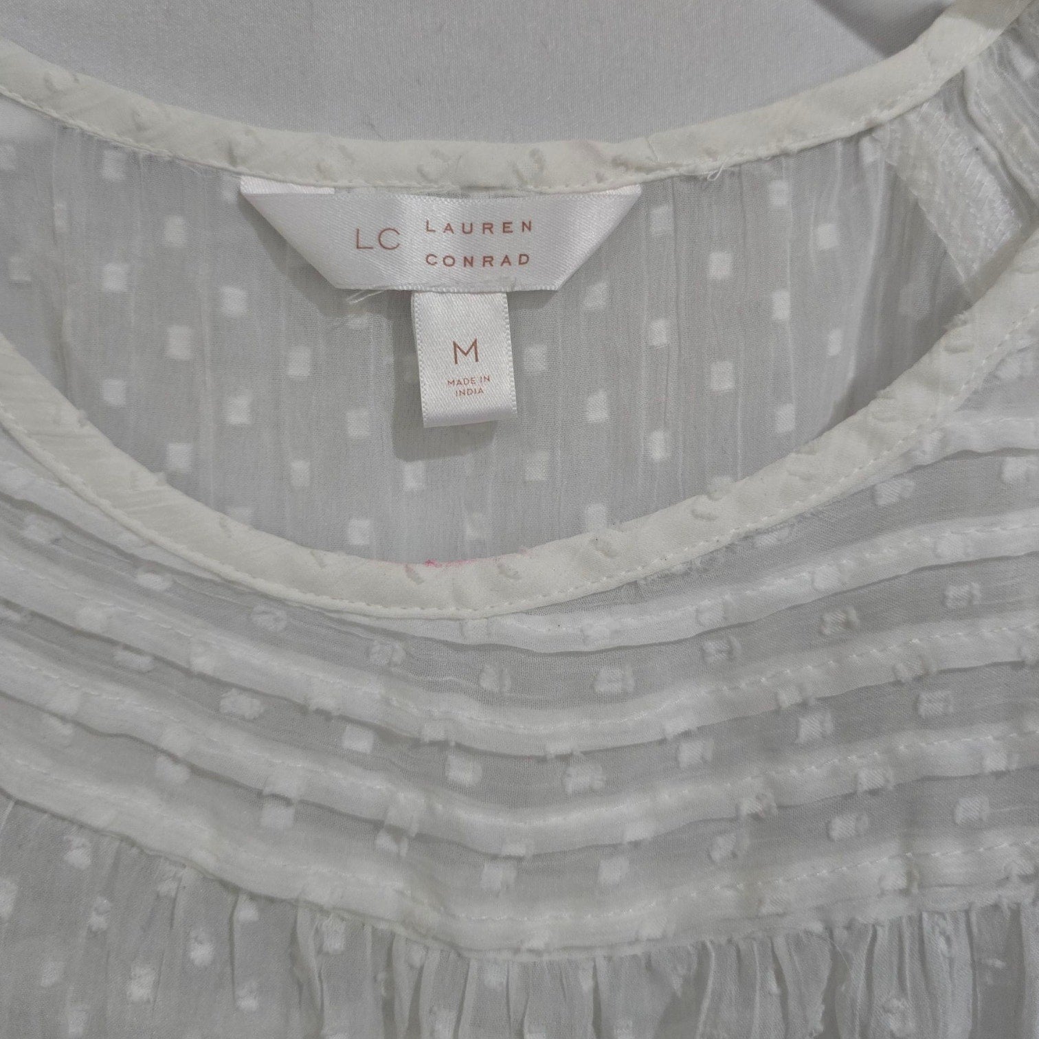 LC Lauren Conrad Women’s White Eyelet Embroidered Peasant Blouse Size Medium