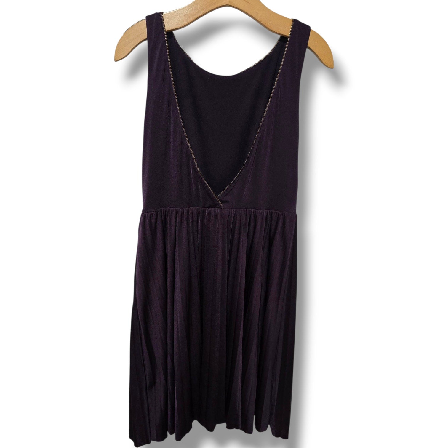 BETSEY JOHNSON Zipper Trim Detail Backless Retro Style Grape Dress Sz 8
