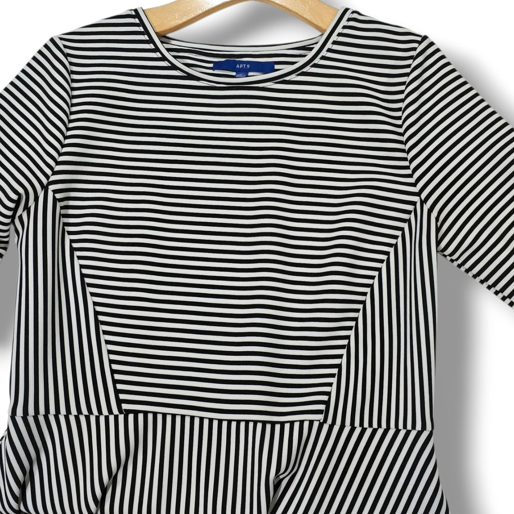 Apt. 9 Women’s Black & White Striped Fit & Flare Knit Dress – Size Medium