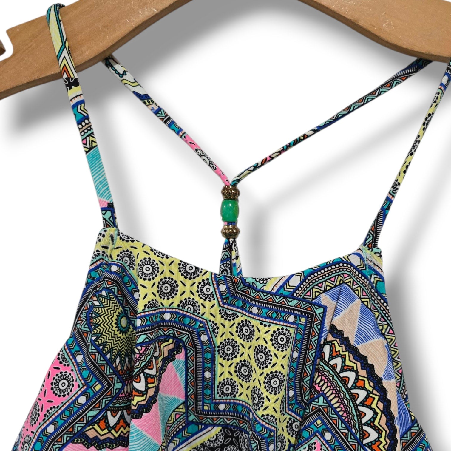 a.n.a A New Approach Women’s Flounce Swim Top Beaded Detail Padded Size 4