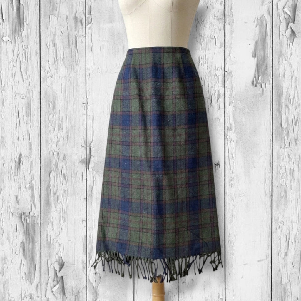 Worthington women's Petite Plaid Fringe Midi Skirt -8P