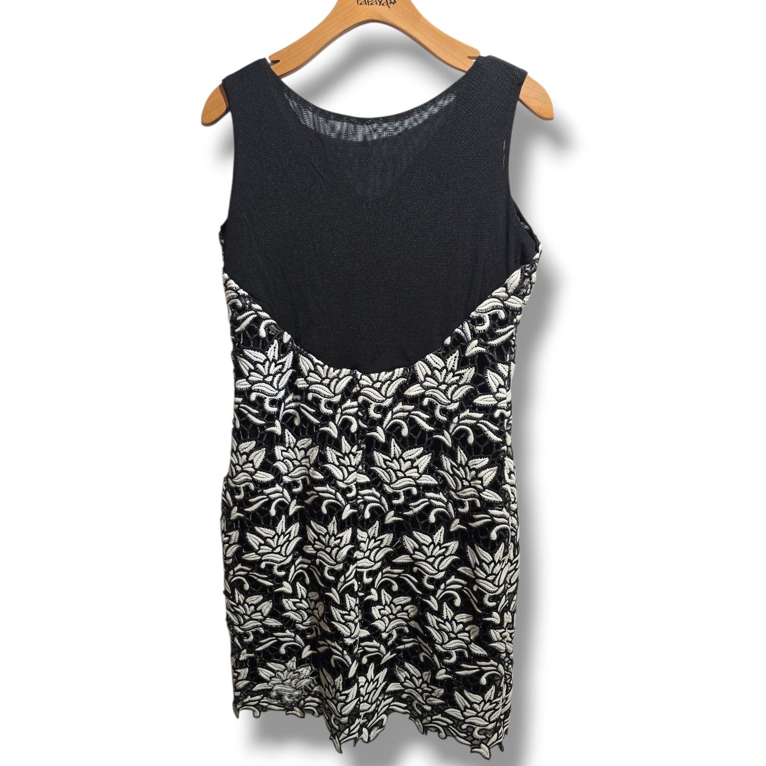 Etincelle Couture women's Black & White Embroidered Lace Dress