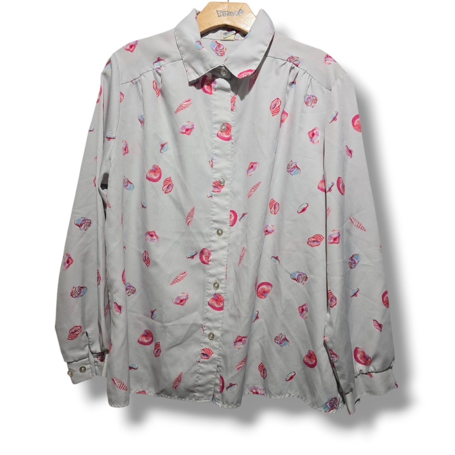 Cadisport Women's Vintage White Pink Nautical Seashell Button Down Shirt