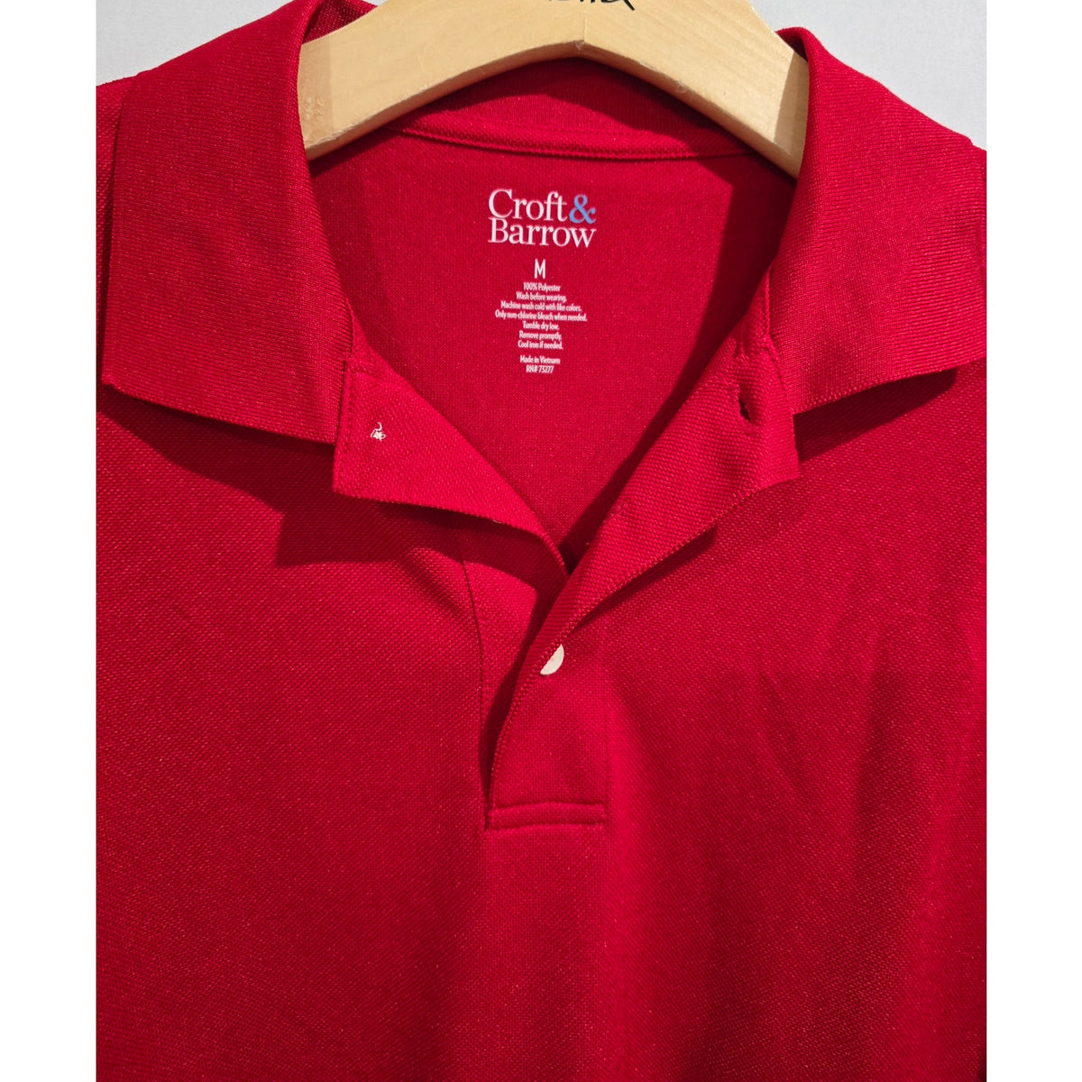 Croft & Barrow Men’s Red Easy Care Polo Shirt – Medium, Gently Used
