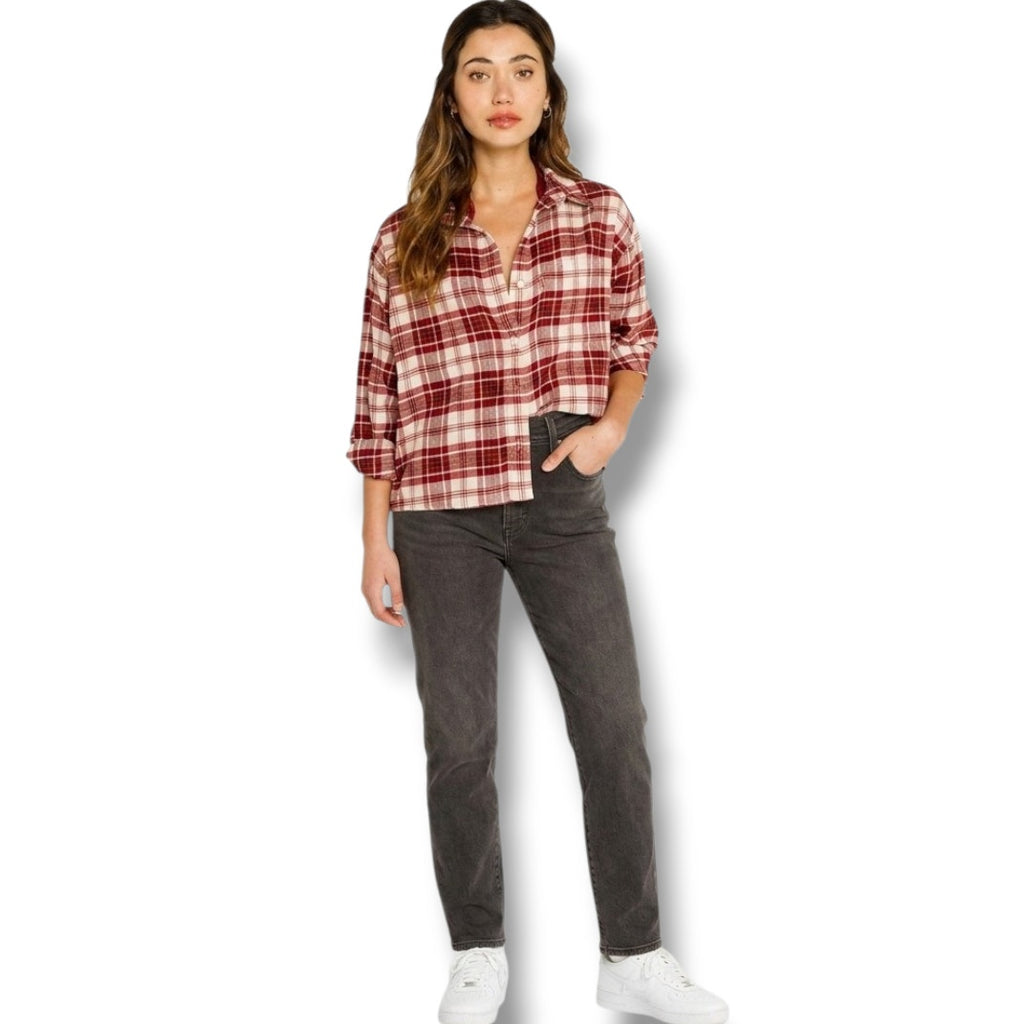 Levi’s Women’s Maple Red Utility Plaid Cropped Button-Up Shirt – Medium New