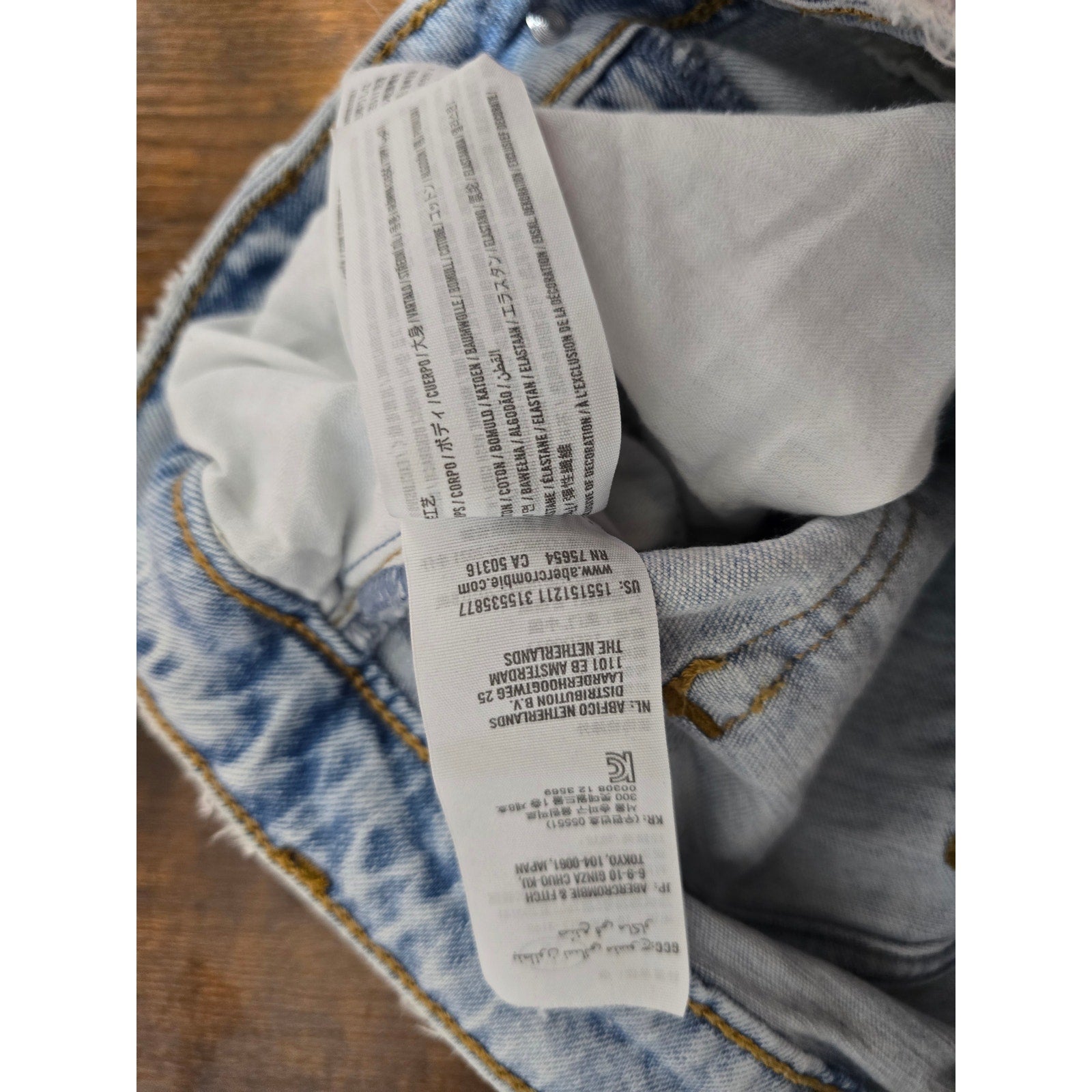 Abercrombie & Fitch Curve Love Mom High Rise Distressed Light Wash Jeans 26/2