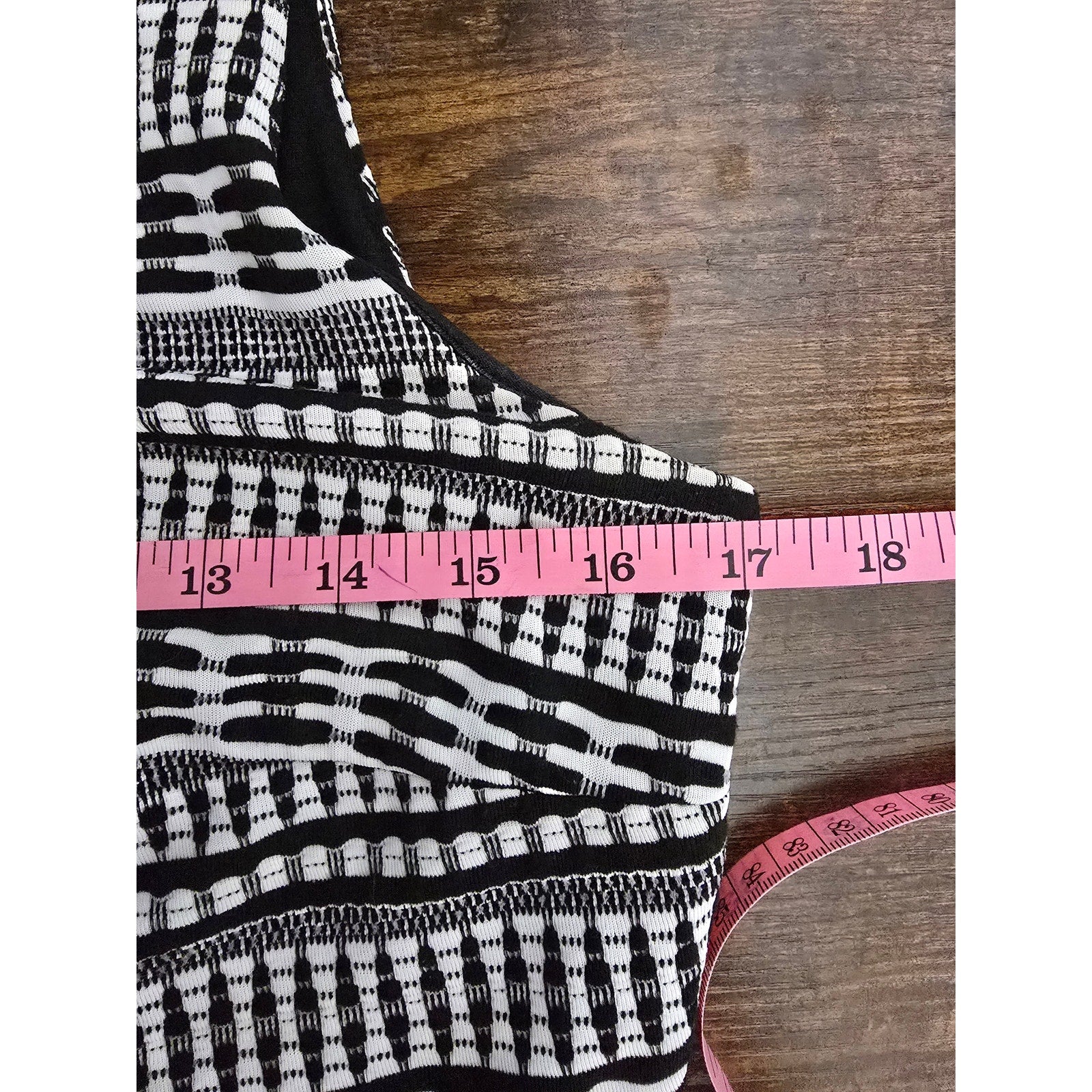LOFT Women's Size 6 Black White Geometric Textured Knit Fit & Flare Dress