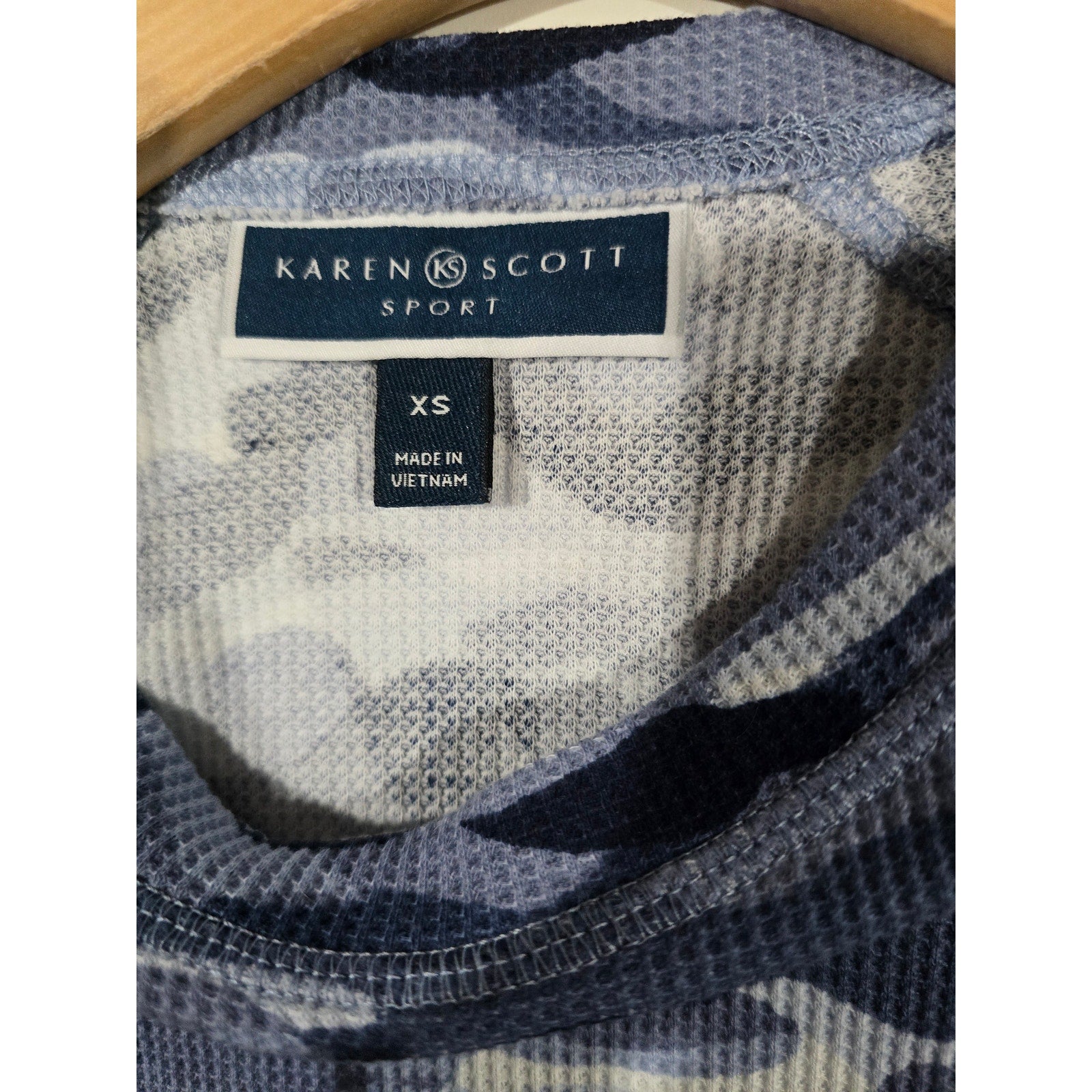 Karen Scott Sport Women’s Blue Camo Waffle Knit Crewneck Top - XS