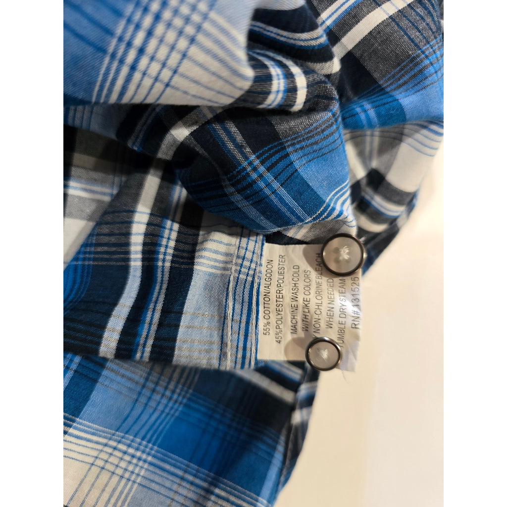 Airwalk Men’s Blue Plaid Long Sleeve Button-Down Shirt – Size Small Gently used