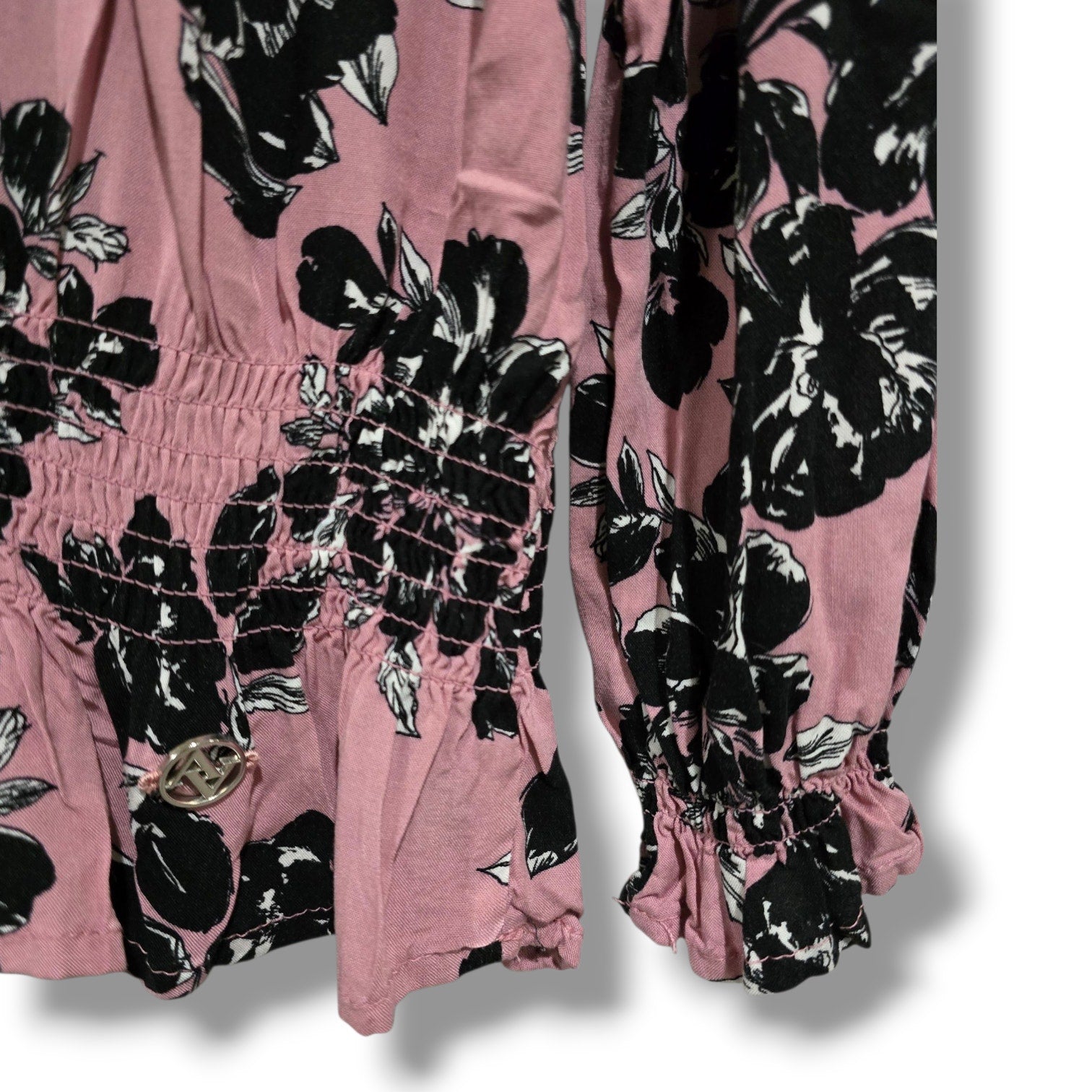 Adrienne Vittadini Pink Floral Smocked Long Sleeve Blouse – Size Large