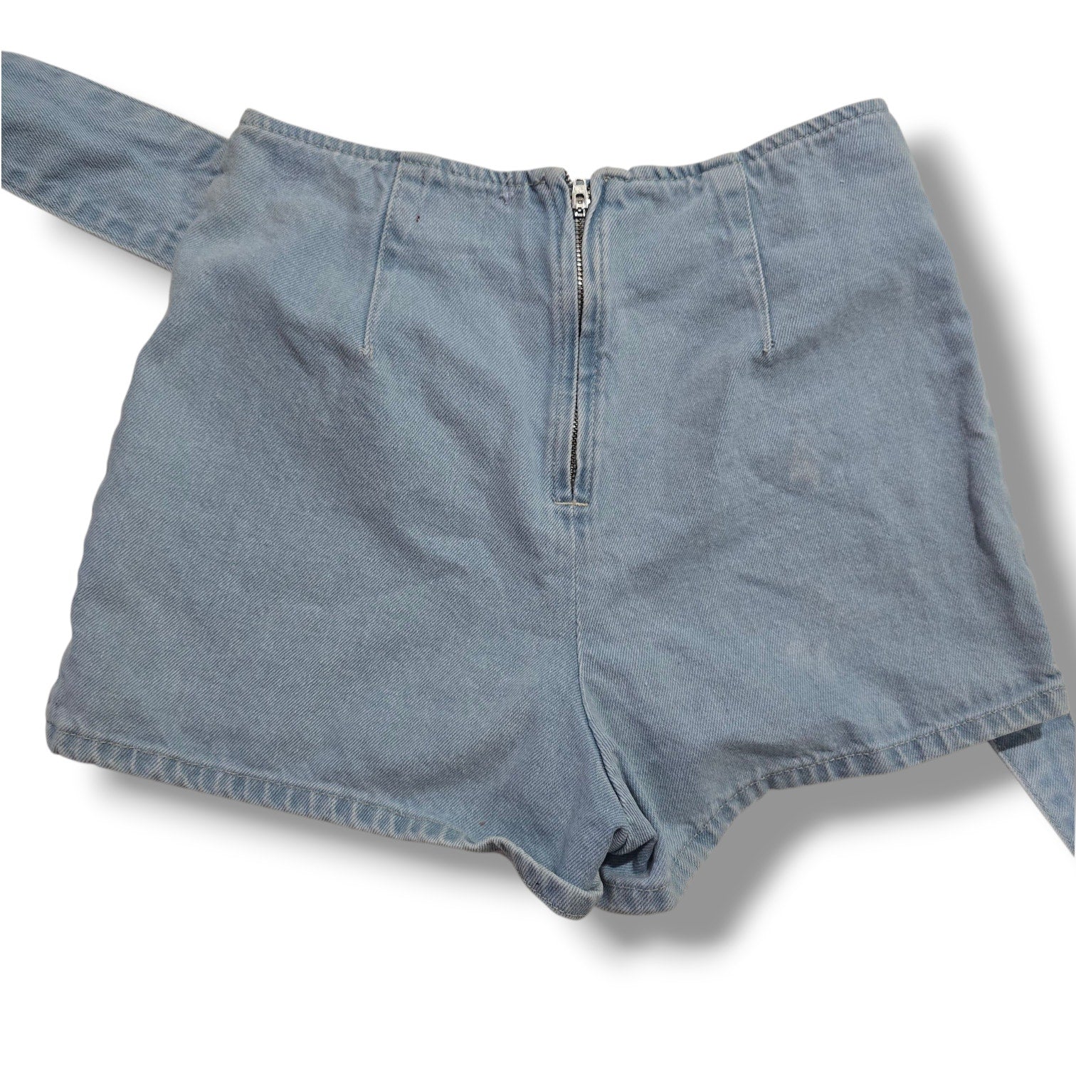BDG Urban Outfitters Women’s Blue Plaid High-Rise Shorts with Tie Belt – Size 2