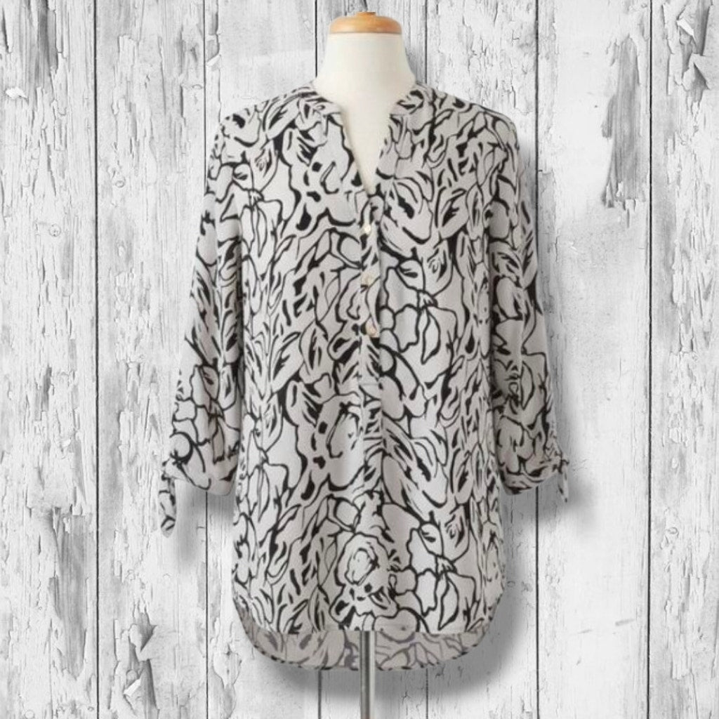 Ivanka Trump women’s Black & White Abstract Floral Tunic Blouse - small