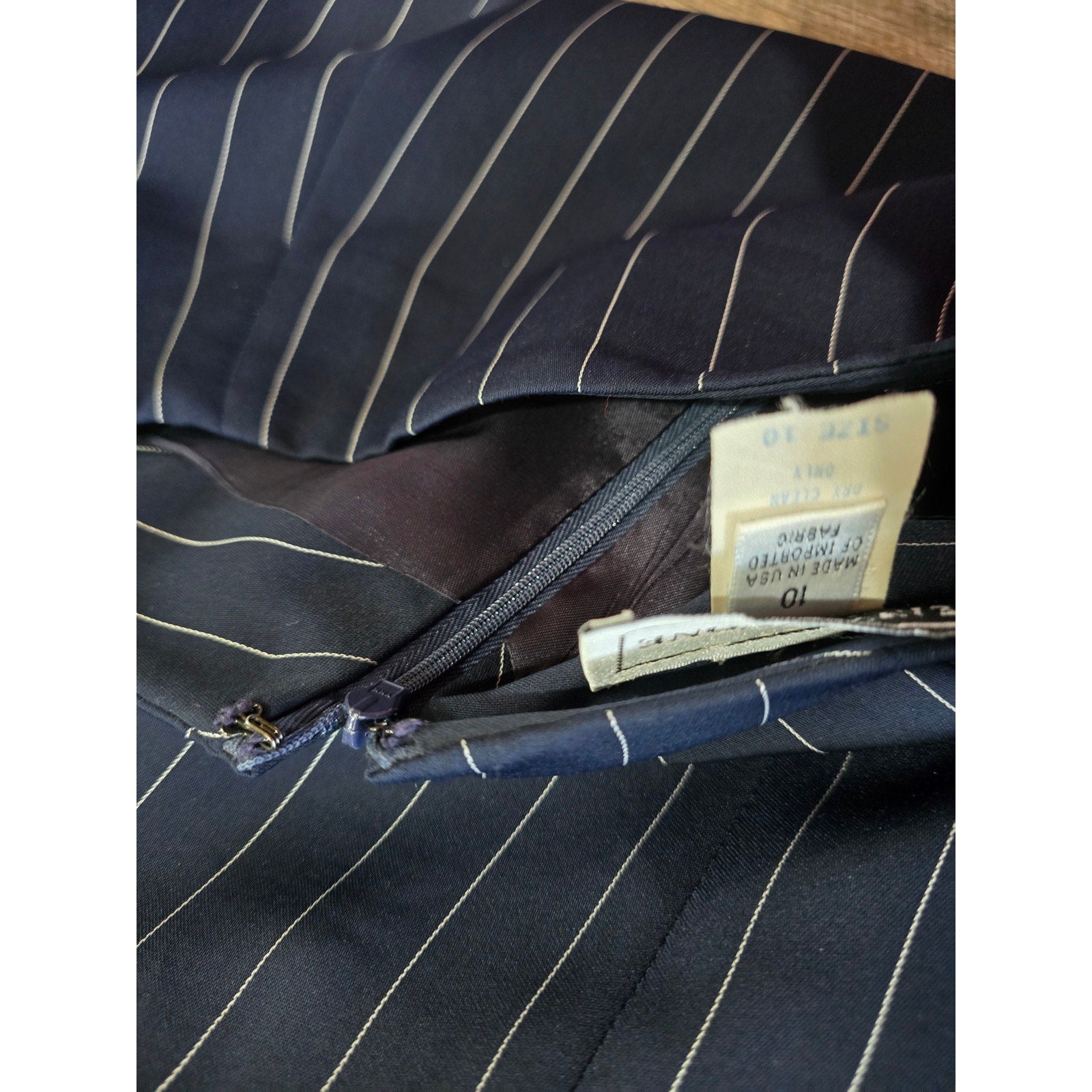Vintage Evan-Picone Navy Blue Pinstripe Pencil Skirt Lined Size 10