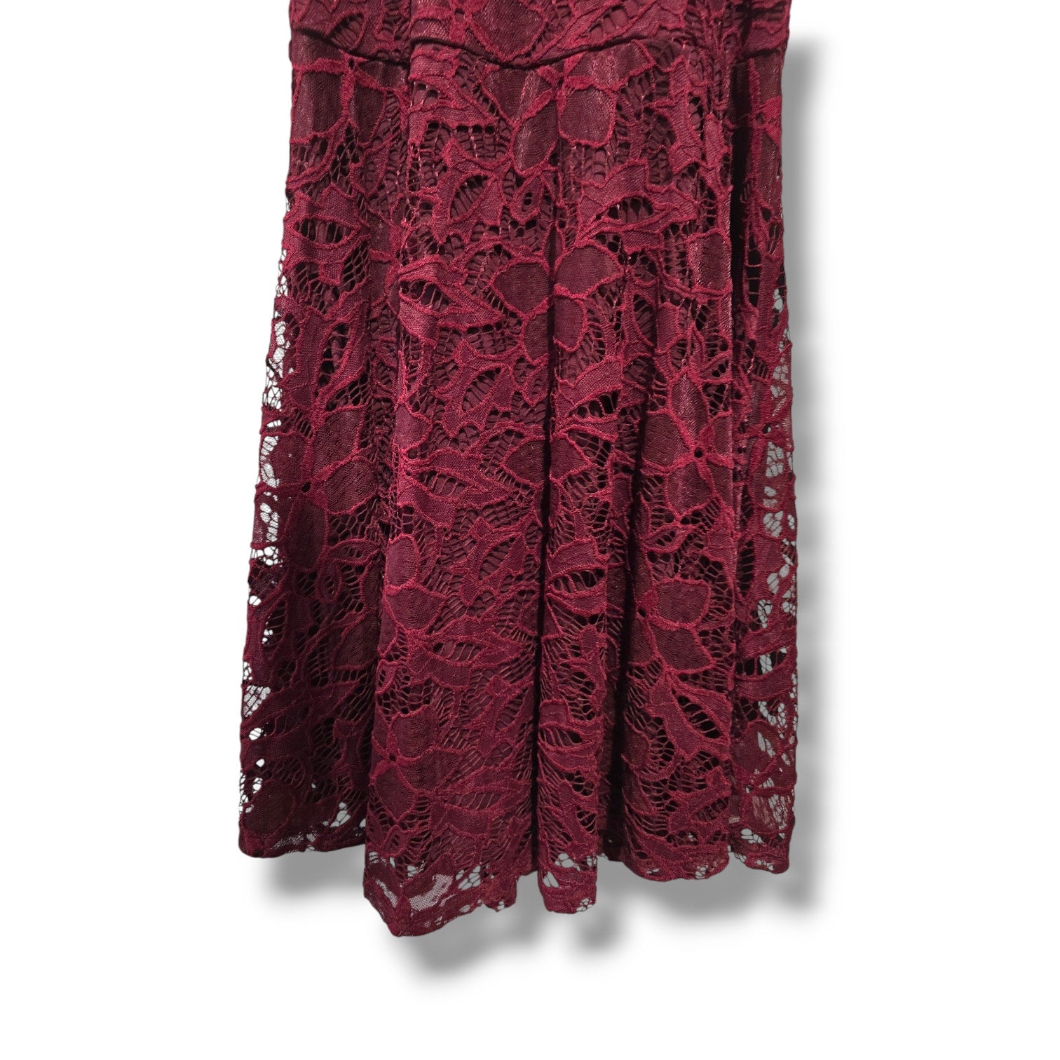 Madonna Material Girl Women’s Burgundy Lace Sleeveless Fit & Flare Dress Medium
