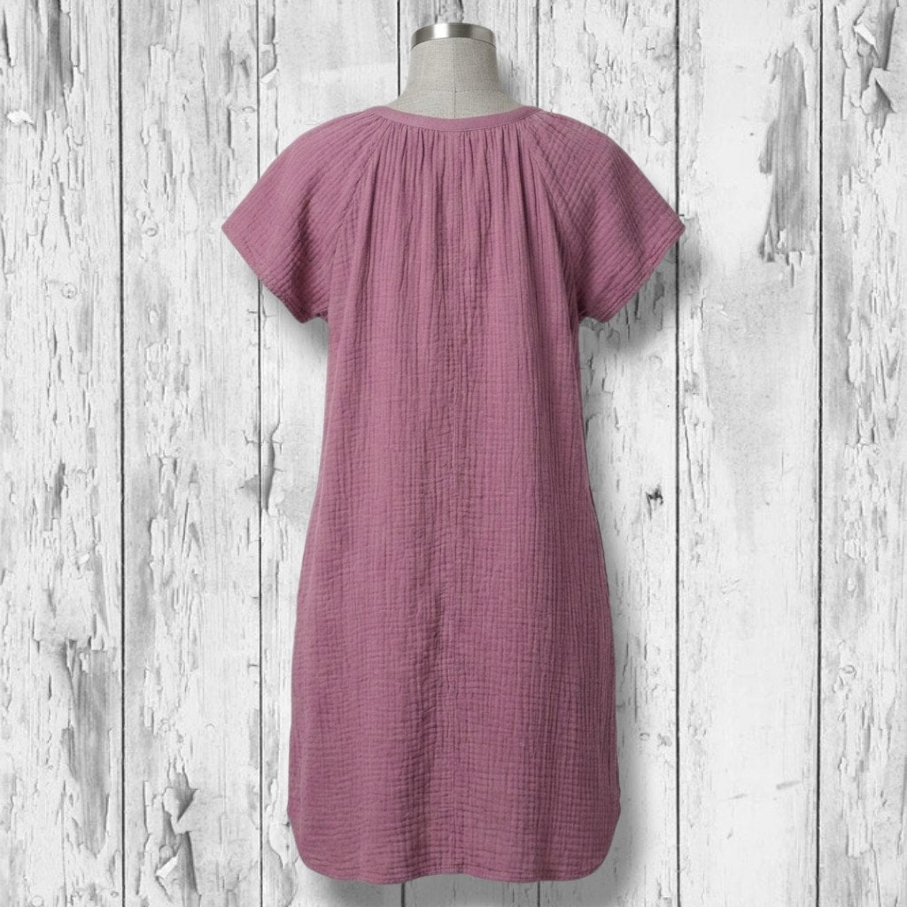 Universal Thread Women's Size M Mauve Purple Gauze Short Sleeve Shift Dress