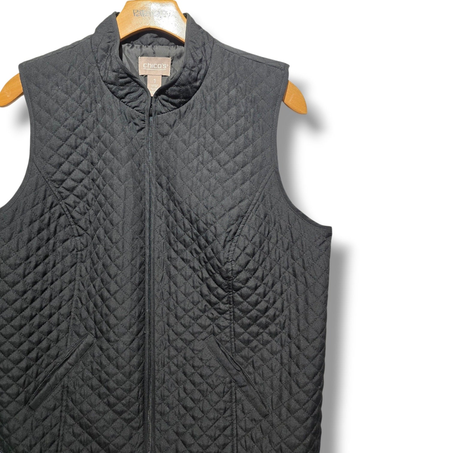 Chico's Women's Size 1 (Medium / US 8) Black Diamond Quilted Zip Vest