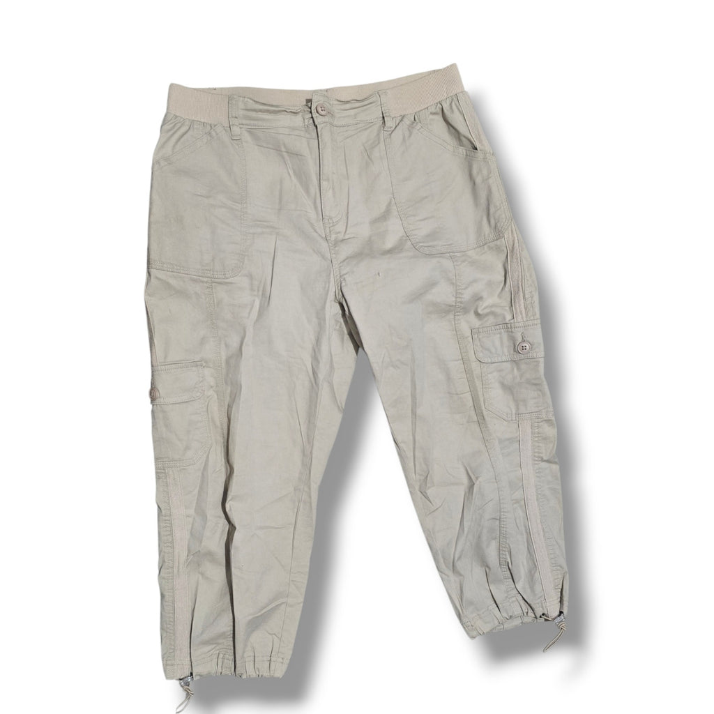Kiwi Fresh Women's Size 10 Beige Khaki Drawstring Hem Cargo Capri Pants