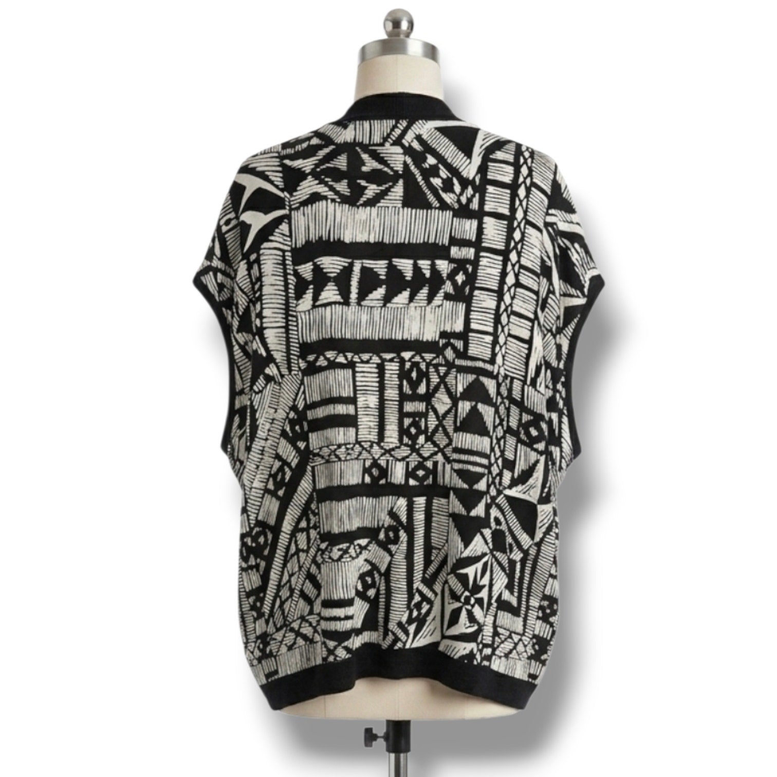 Happening in the Present Women's XS Black White Tribal Print Cocoon Cardigan