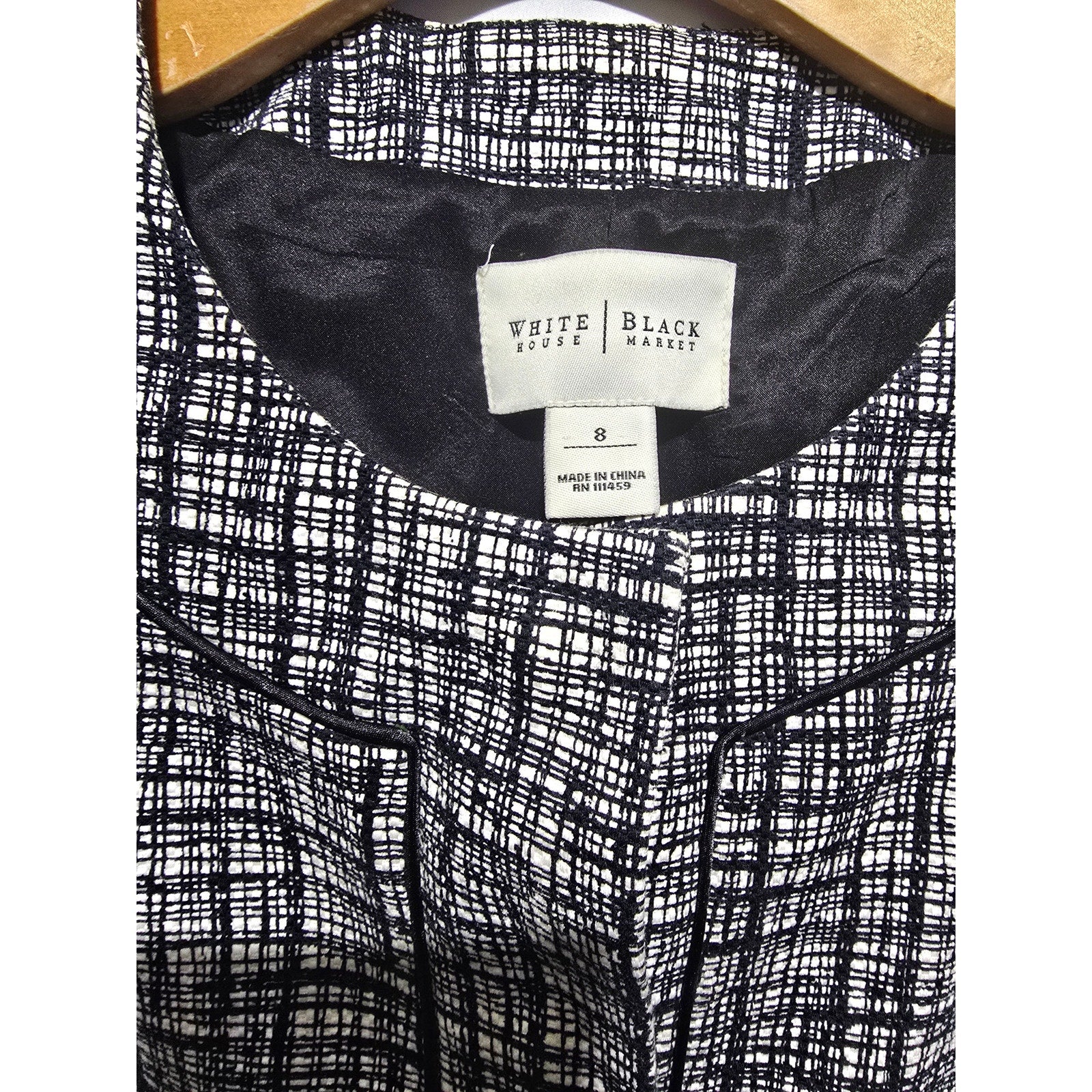 White House Black Market Women's Black White Textured Snap Front Crop Jacket