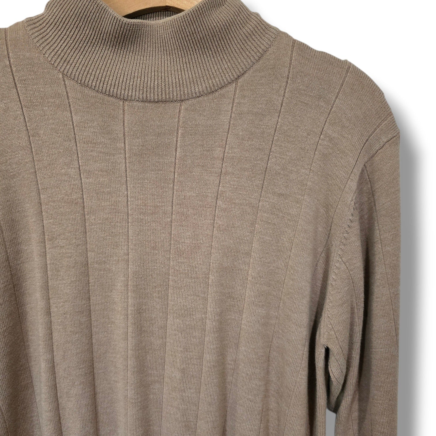 Dressbarn Camel Tan Ribbed Mock Neck Lightweight Sweater Medium