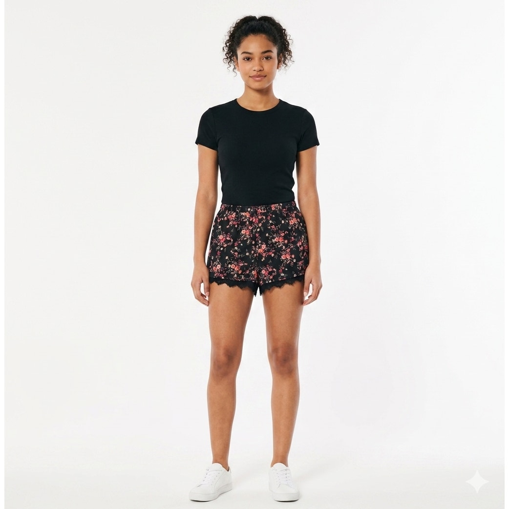 Socialite Women’s Black Floral Lace Hem Dressy Shorts Small
