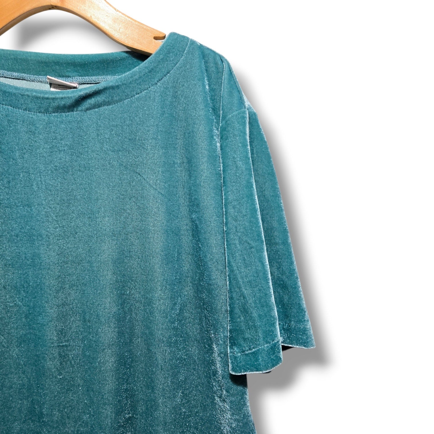 Jolie Delafield Women's Medium Teal Velvet Short Sleeve Top