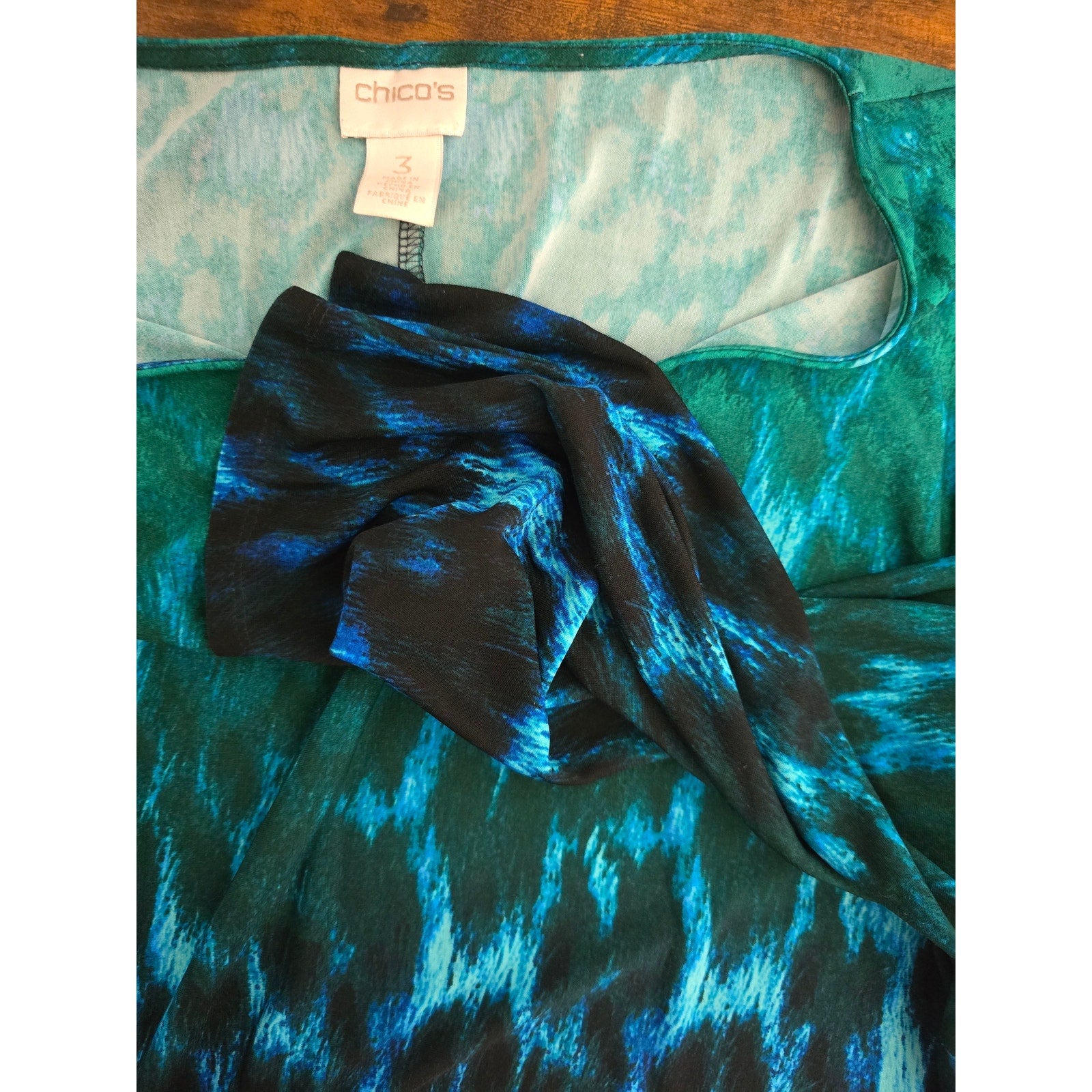 Chico's Women's Size 3 (XL) Blue Green Ombre Leopard Print V-Neck Sheath Dress