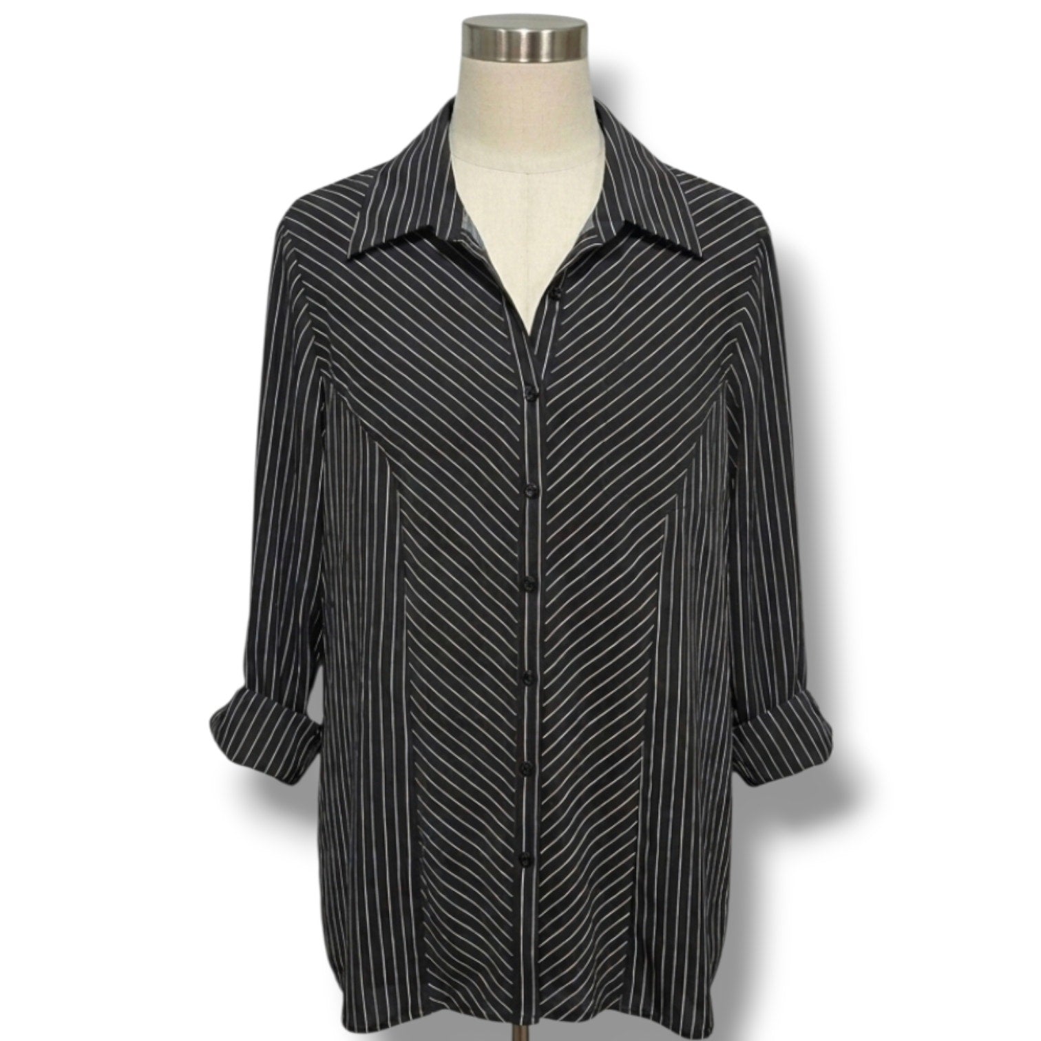 Dressbarn Woman Black White Chevron Pinstripe Button Down Shirt Estimated 1X