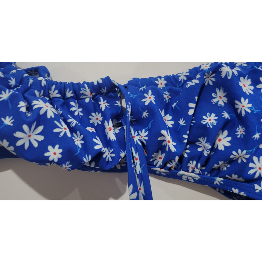 Xhilaration Juniors’ Blue Daisy Floral Bralette Bikini Top – Size Large