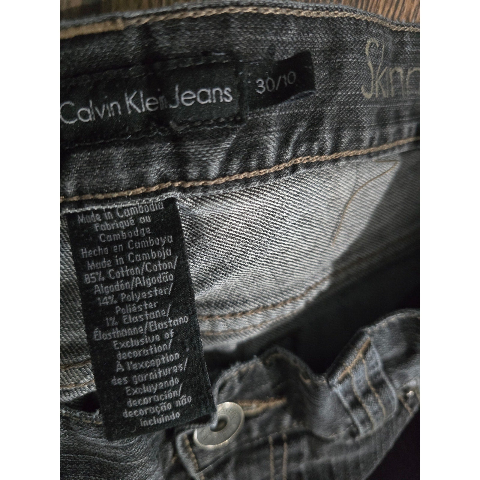 Calvin Klein Jeans Women’s Skinny Leg Jeans Size 30/10 Gray Wash