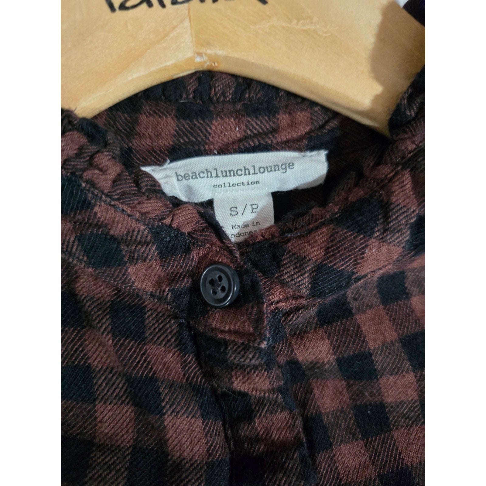 BeachLunchLounge Women’s Brown & Black Plaid Button-Front Blouse – Size Small