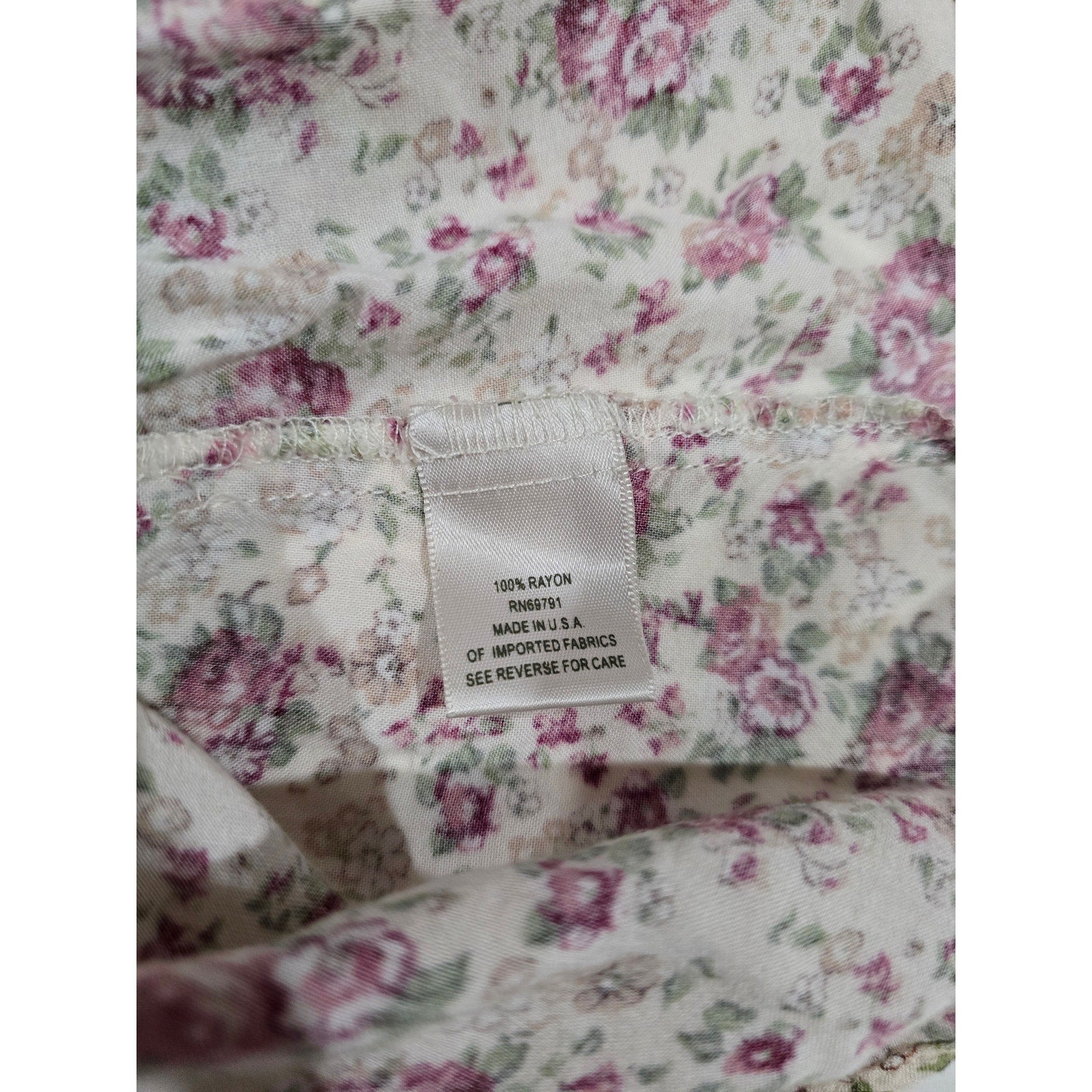 Dressbarn Woman Floral Lace Trim Puff Sleeve Blouse – Size 18/20 Made in USA