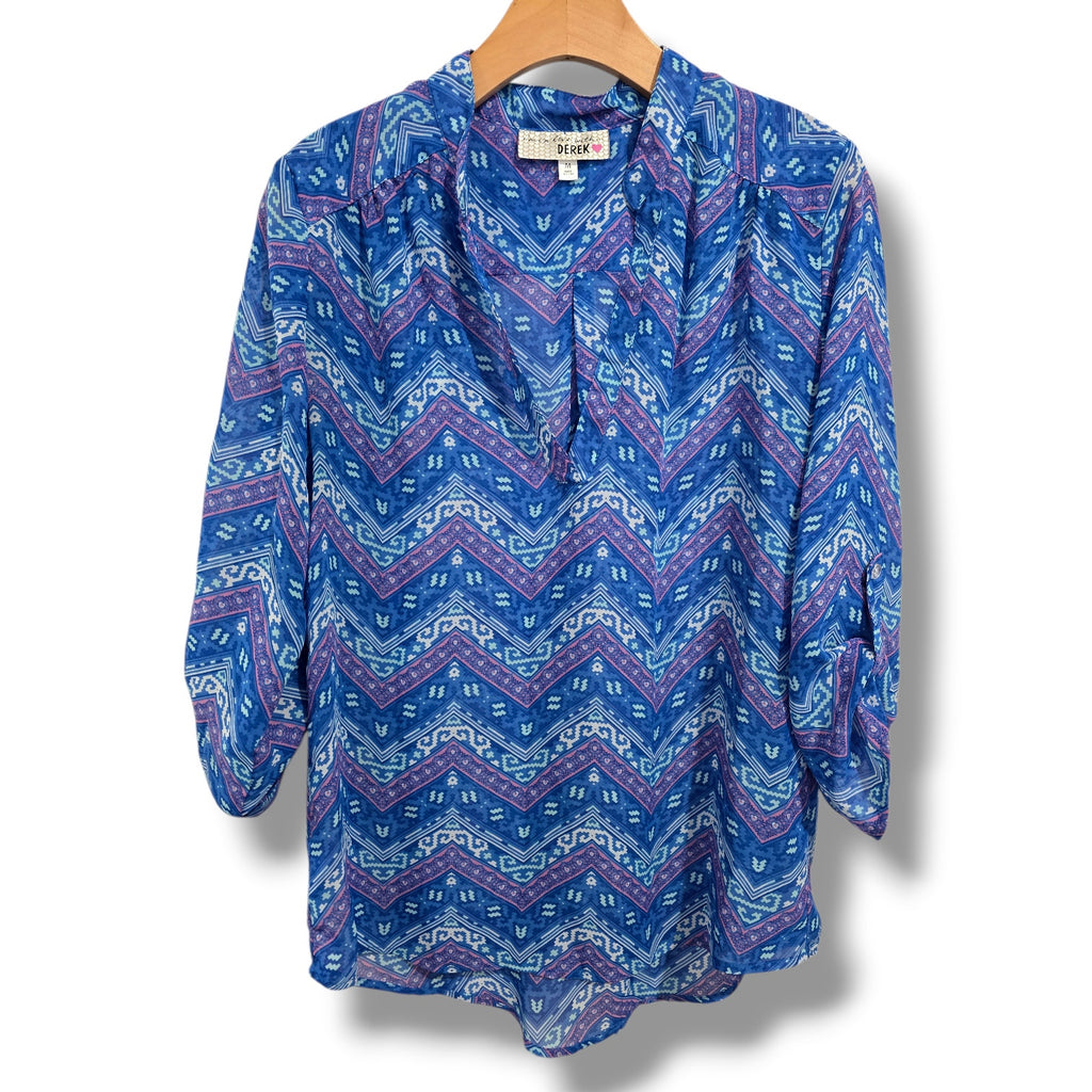 Derek Heart Women’s Medium Blue Chevron V-Neck Semi Sheer Long Sleeve Blouse