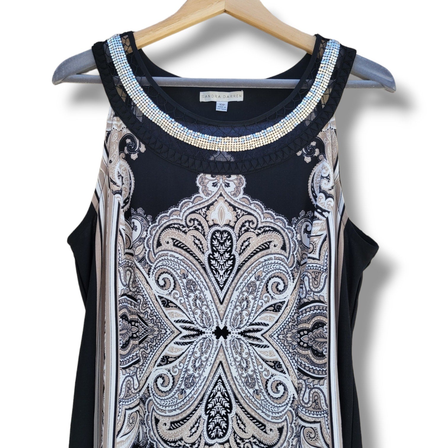 Sandra Darren Women’s Sleeveless Printed Jersey Necklace Dress Black Beige