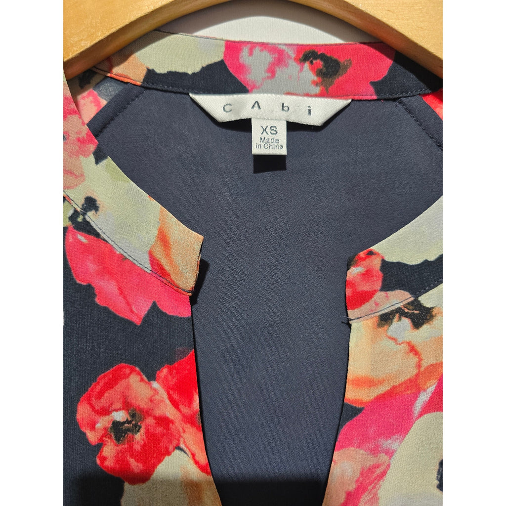 Cabi women's Floral V-Neck Long Sleeve Lined Blouse Black Size XS