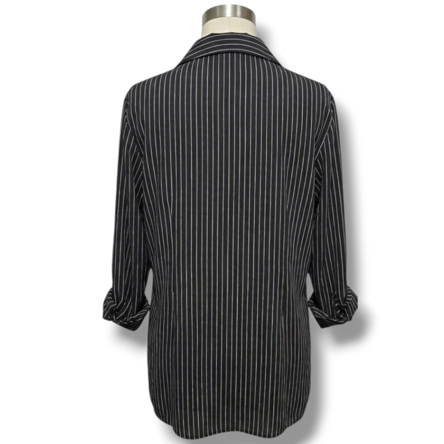 Dressbarn Woman Black White Chevron Pinstripe Button Down Shirt Estimated 1X